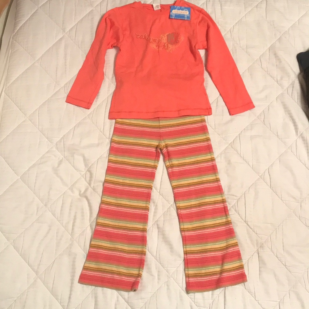 Girls’ shirt and pant set